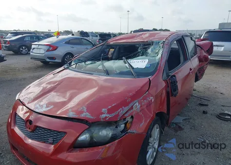 2010 Toyota Corolla S z USA, uszkodzony, nr VIN 2T1BU4EE1AC409110